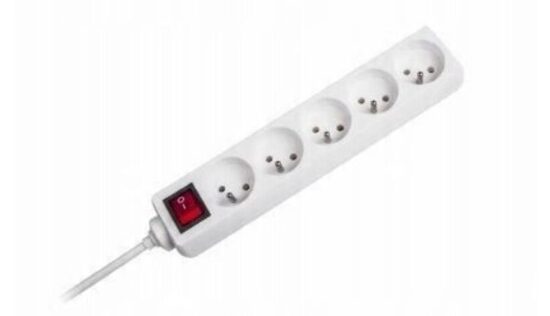 Prailginimo laidas 5 skylių, 3680W, 1,50 m